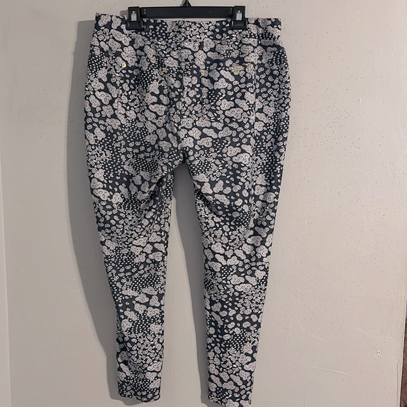Michael Kors 2 piece pants set. Lots  printed designs. Multi colored - Picture 6 of 7